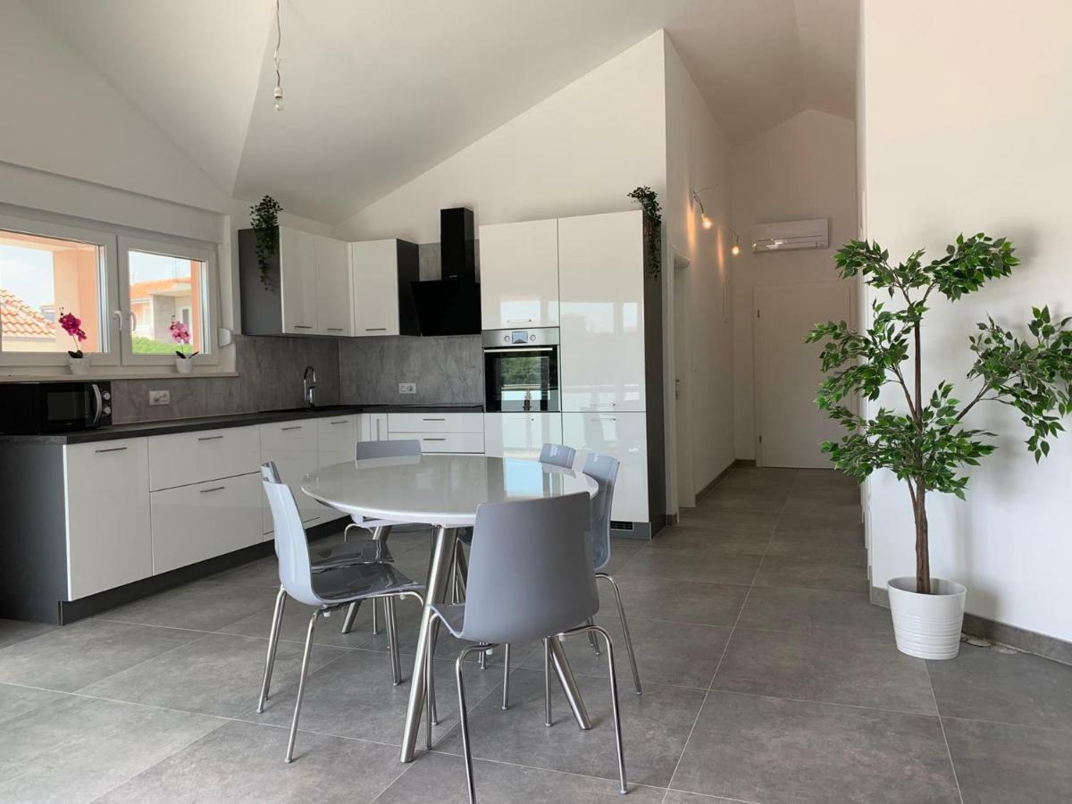 Valjan Apartmani Trogir Exteriör bild