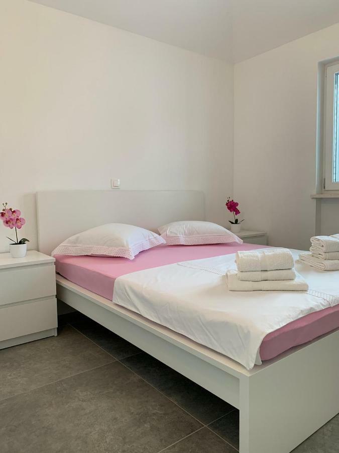 Valjan Apartmani Trogir Exteriör bild